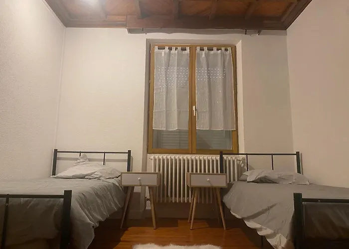 Maison 5 Chambres 2 Salons